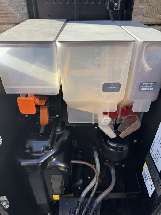 Кафеавтомат с 12 селекции и монетник