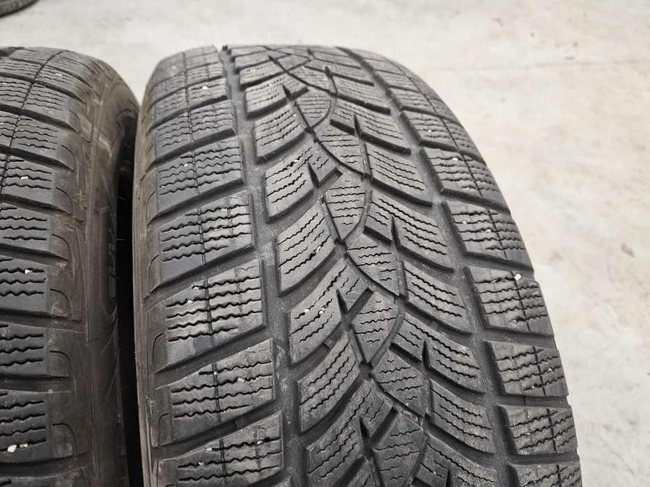 4 Anvelope IARNA 235.55.19 'Goodyear' ; stare buna