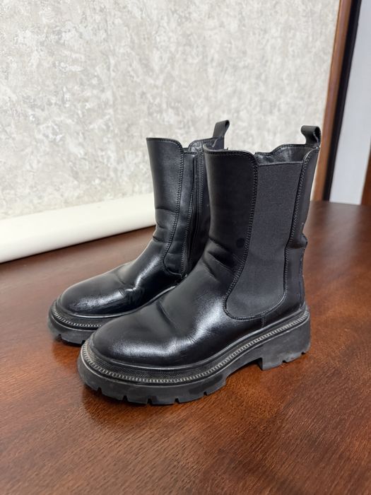 Демисезонная обувь «Челси»