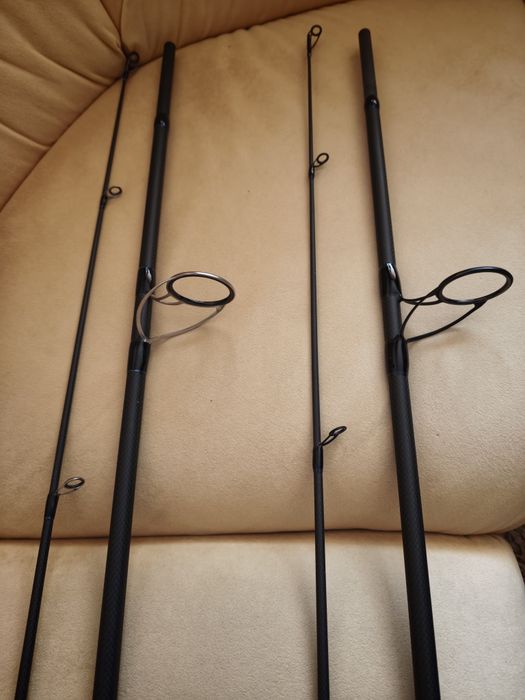 Set 2 lansete Tazura Clasa 3 k 3,9 m- mandrina comp Daiwa Shimano Fox