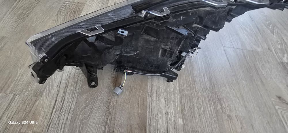 Far dreapta full led toyota rav4