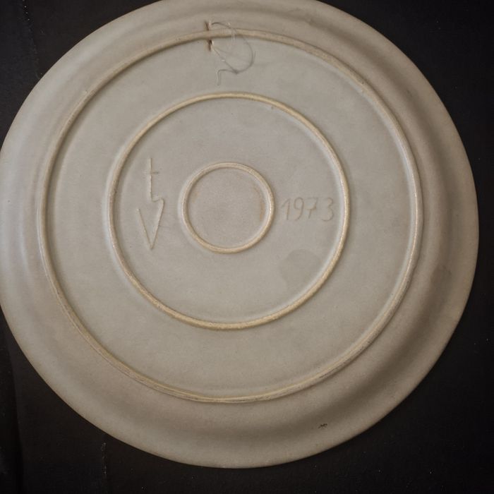 Pereche Farfurii Decorative Artă Ceramică UAP 1973 – Titi Simionescu & Vitalie Nereuță
