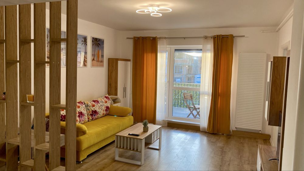 Regim Hotelier Garsonieră CORESI/Tractorul + Parcare