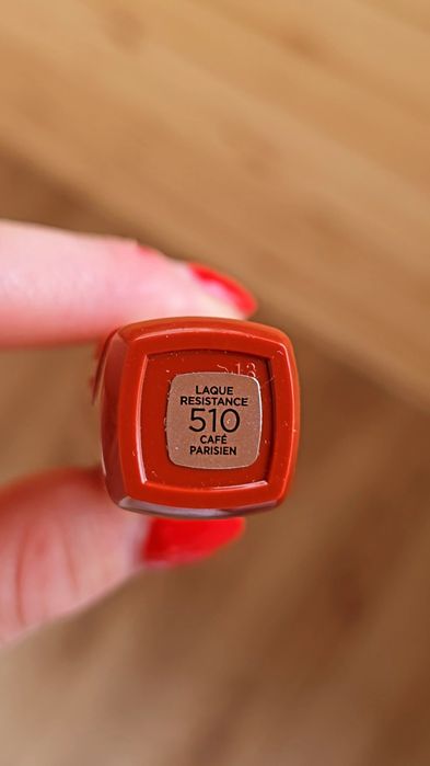 Ruj buze lichid persistent L'Oreal