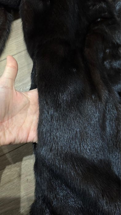 Продам норковую шубу