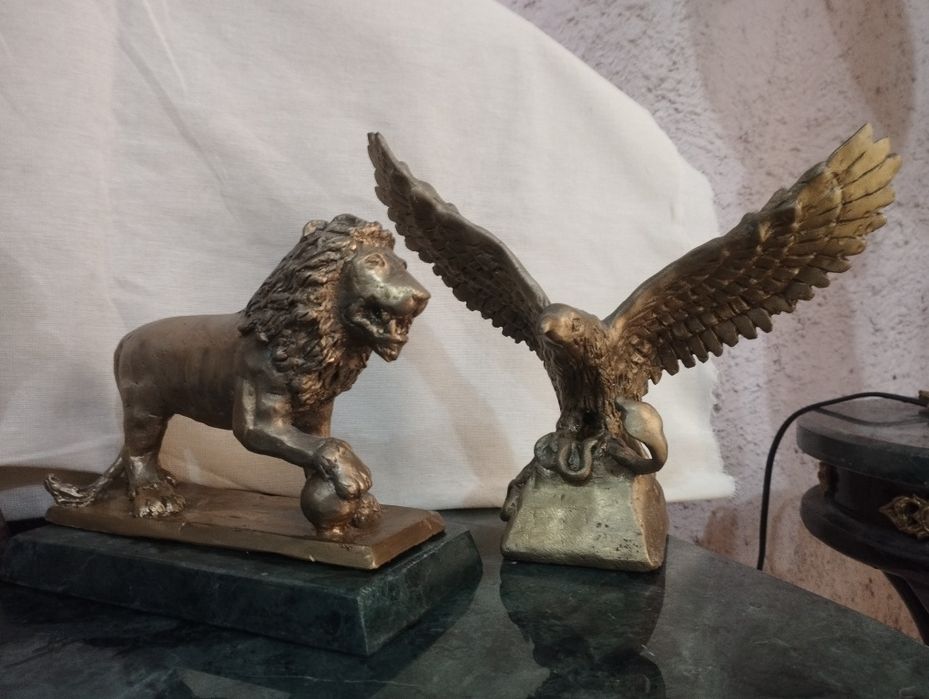 Статуэтки сувенир бронза