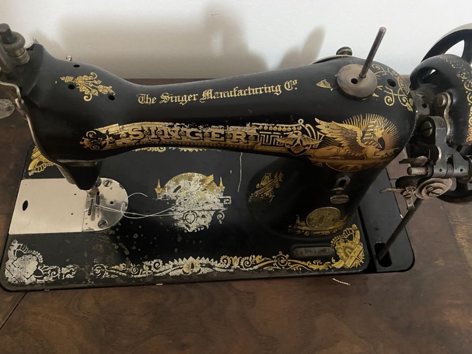 Masina de cusut SINGER in stare impecabila