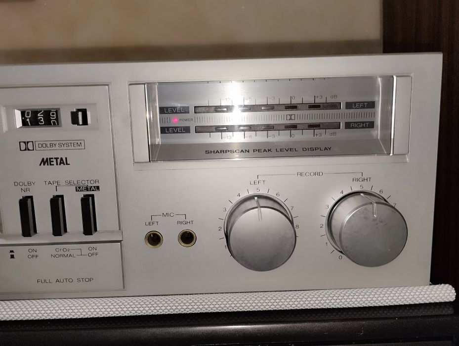 Кассетная дека SHARP RT 10H