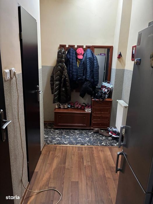 Vand apartament 2 camere Centru