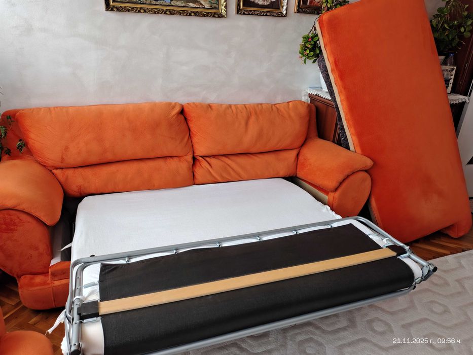 Холна гарнитура-два дивана и фотьойл