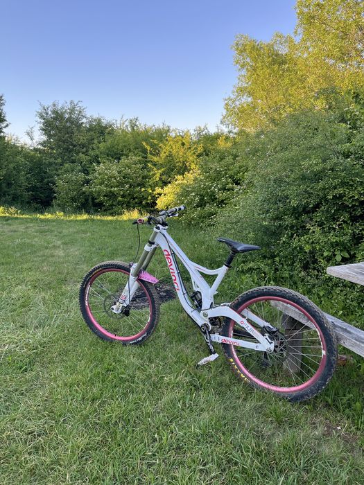 Devinci 2012 downhill