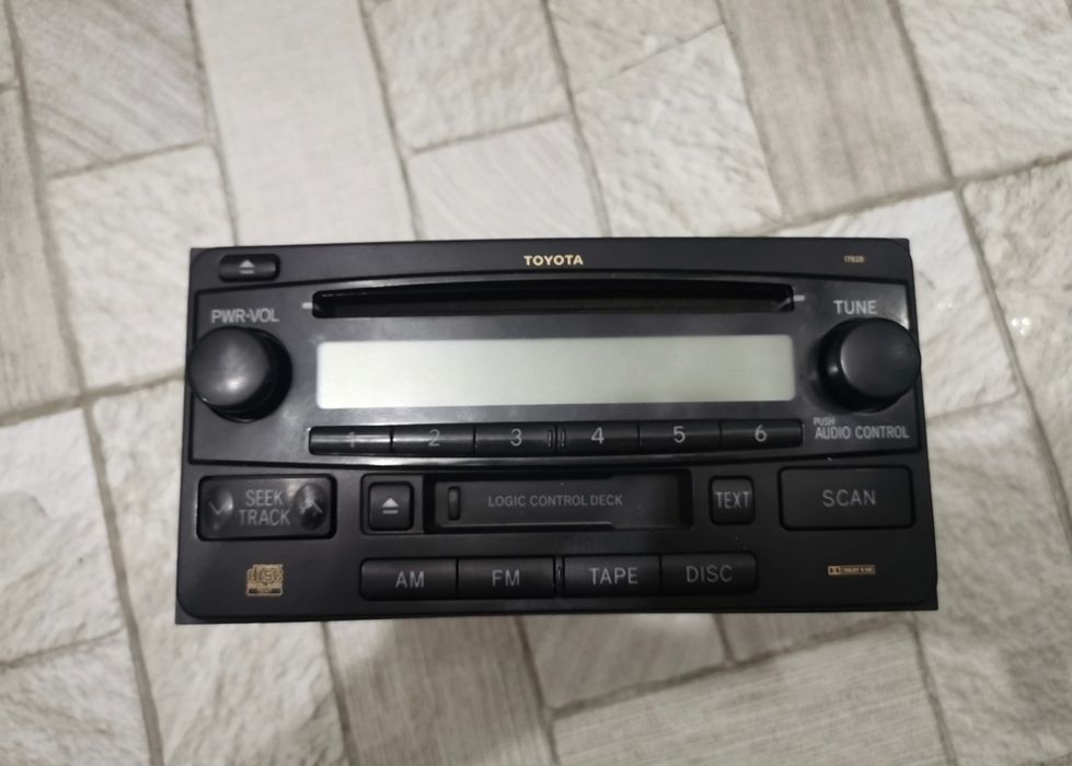Автомагнитола Toyota Camry 35