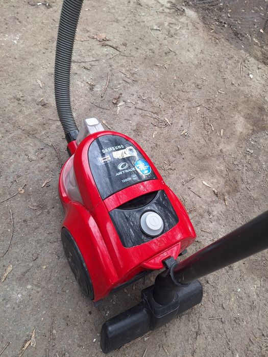 Продам пылесос Самсунг