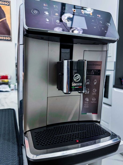 Espressor automat Saeco GranAroma SM6582/30