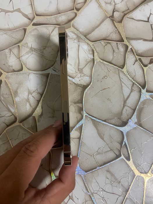 Продам Iphone 12 pro 256 гб
