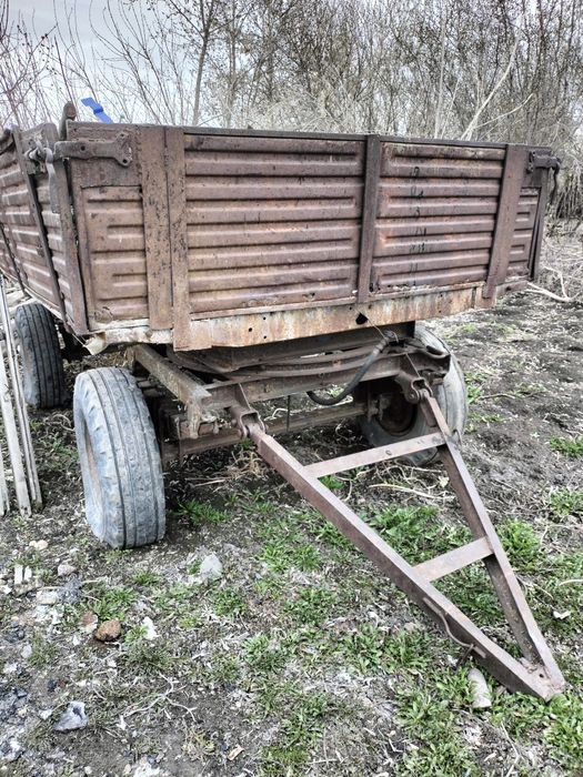 Продам прицеп ПТС 4 в рабочем состоянии