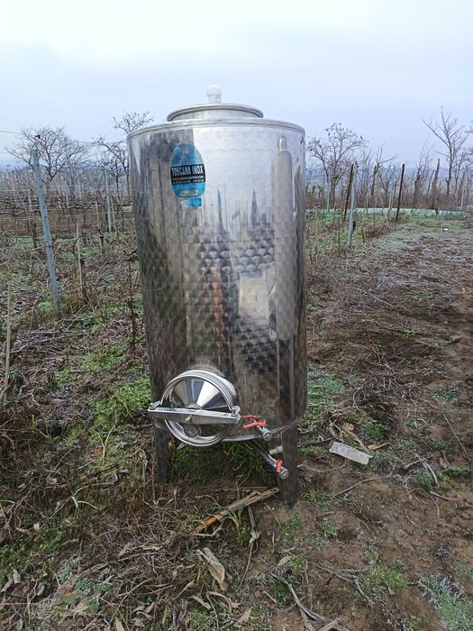 Butoi inox pentru vin