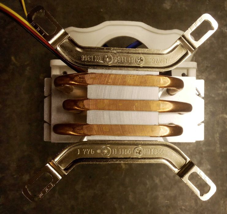 Продам кулер Deepcool (на медных трубках)