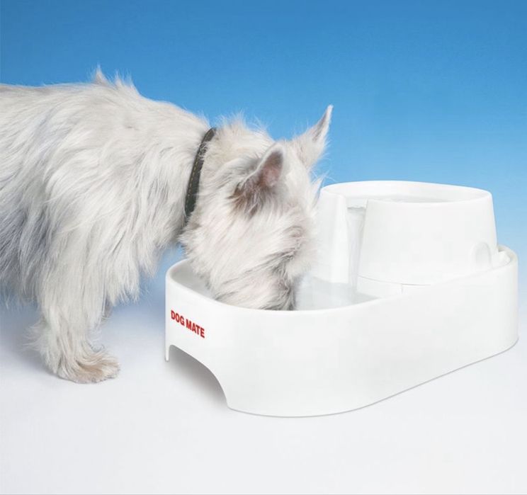 Продавам автоматична поилка Dog Mate Trinkbrunnen 6L – почти нова + 2 филтъра + гаранция