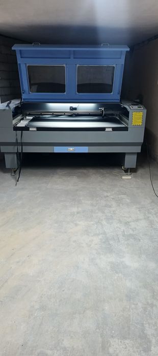 Услуги таблитса дверий   ЛАЗЕРНЫЙ РАБОТА(1600/1000м)_1м/1500с/2500с г