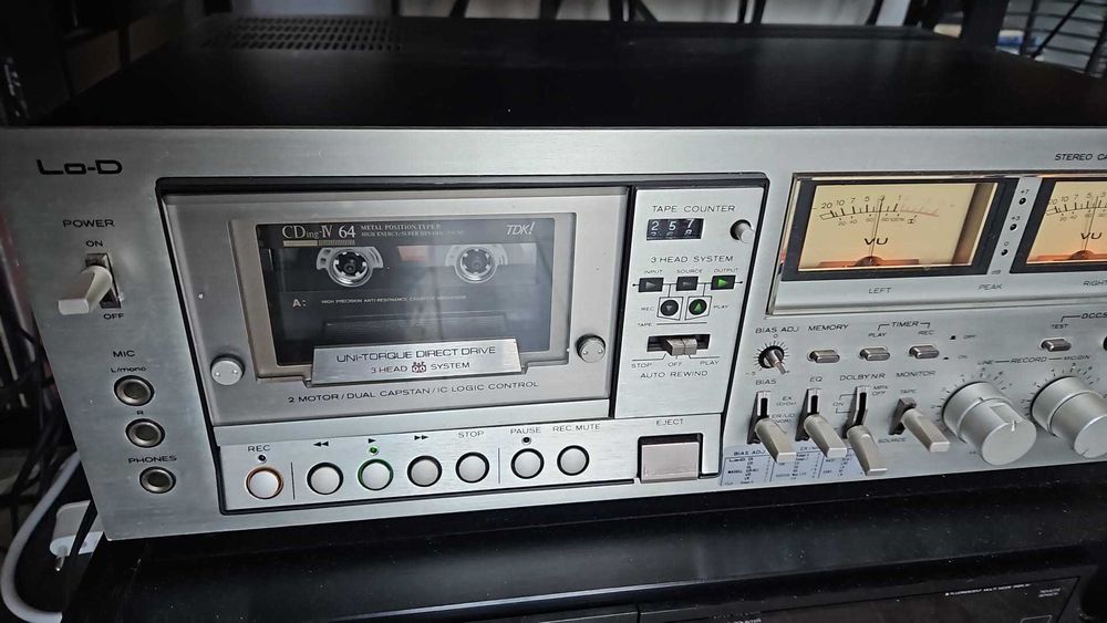 Casetofon deck Lo-D (Hitachi) D-980