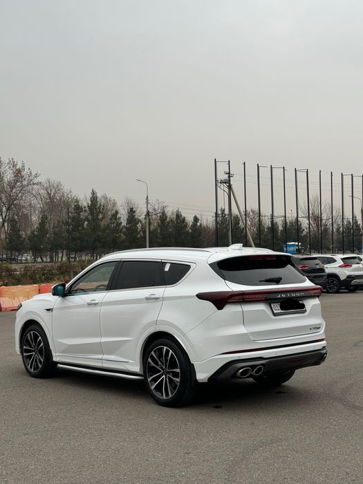 Jetour x70 plus luxury