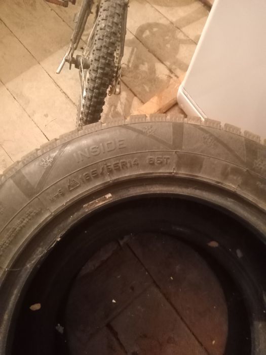 Продам шины размер