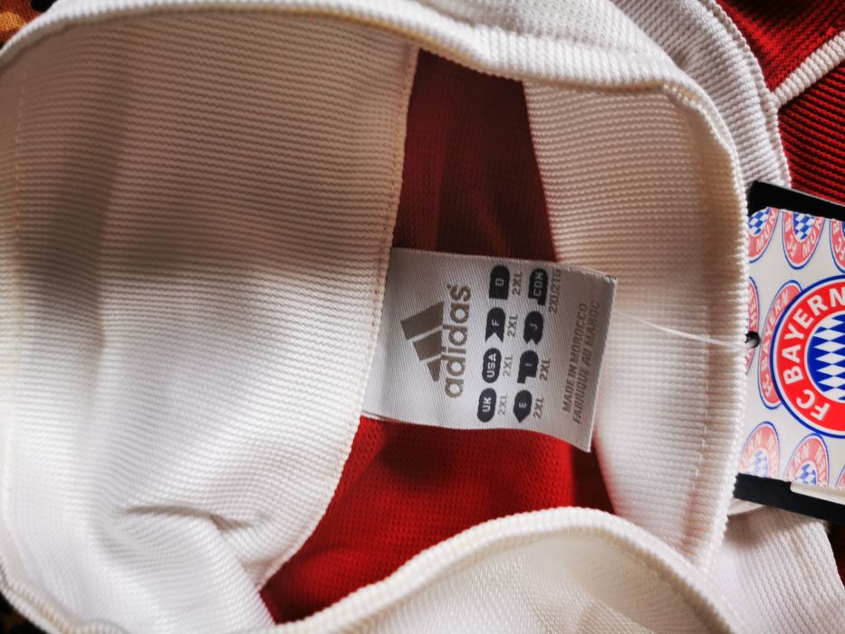 Vand tricou borseta fular Bayern Munchen noi