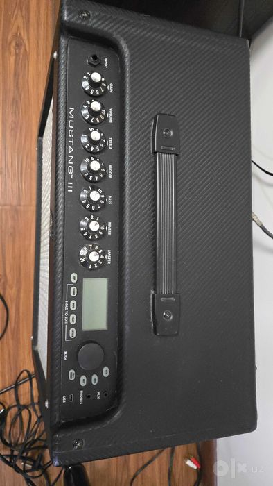 Гитарный усилитель fender mustang 3, 100 вт