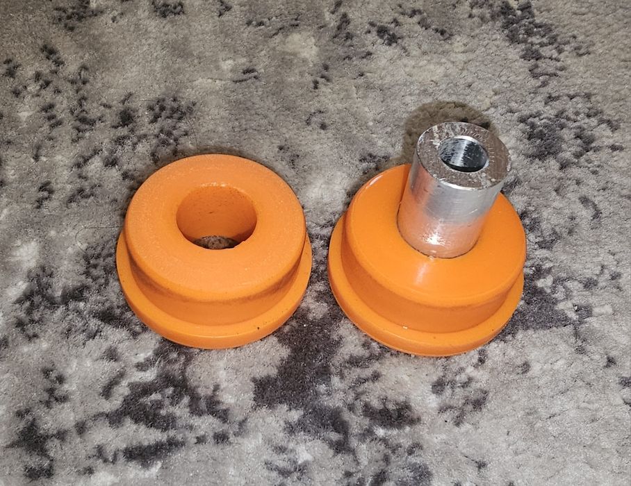 Set bucșe poliuretan suport motor sus și jos Freelander 1 TD4