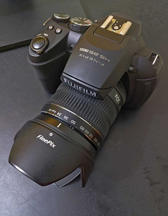 Aparat foto Fujifilm Finepix HS 25 EXR