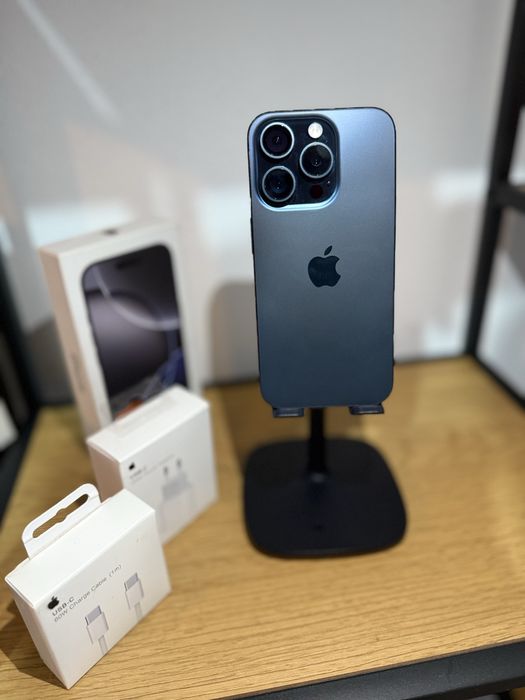 Iphone 15 Pro 256GB Blue Titanium, Ca nou