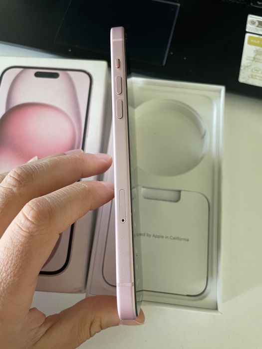 Iphone 15 plus  с гарация до 03.2026 като нов