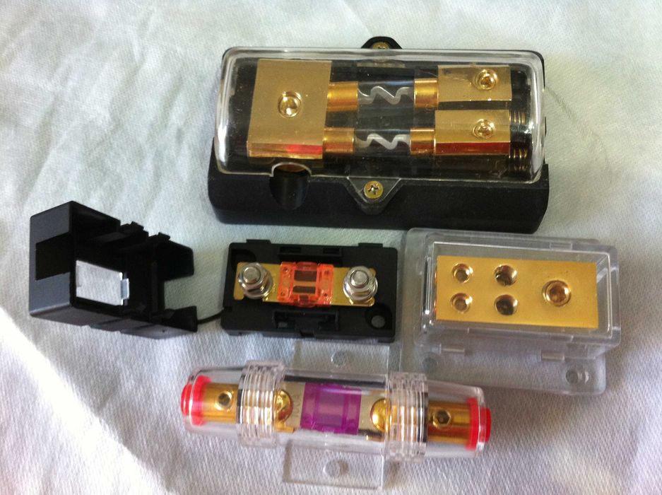 Magnat Rapbull max. 600W ( amplificator statie