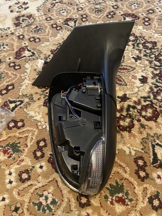 Боковые зеркала Corolla