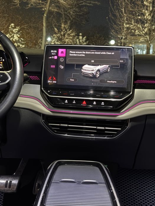 Volkswagen ID.6 CROZZ PRO, 601 km запас ход, 7-местный SUV, 84.8 kWh,