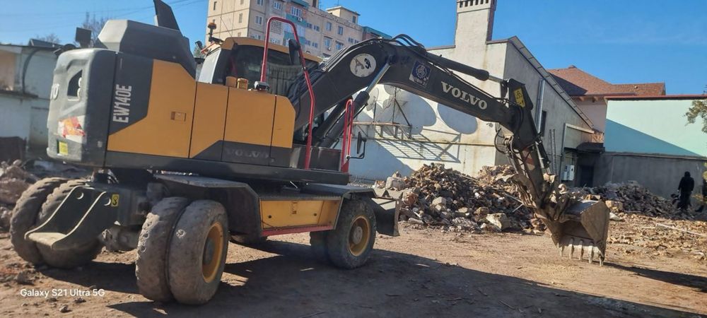 Экскаватор СОТИЛАДИ!  2017 йил
