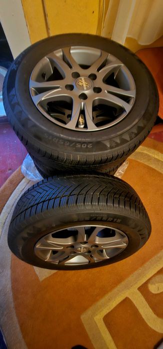 Vand roți r.15  renaut fluence ..