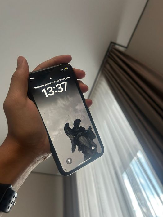 Продам 11 айфон