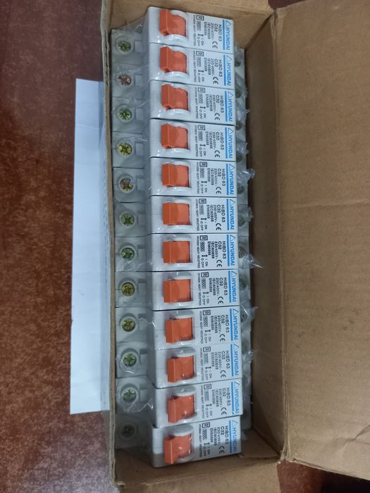 Продам автоматы . Новые. 63 ампер