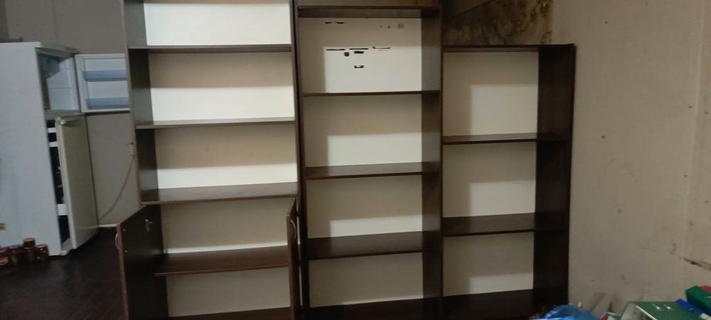 Шкафы и тумбы  офисные