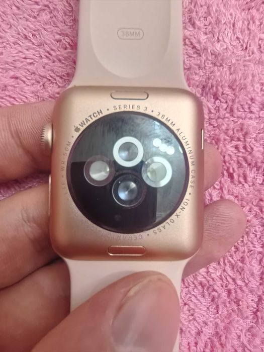 Продам Apple watch series 3