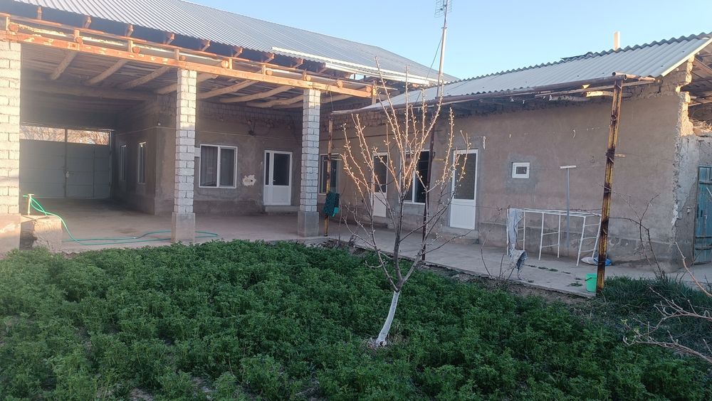 Уй сотилади. Срочно продаётся участок 4 сотик