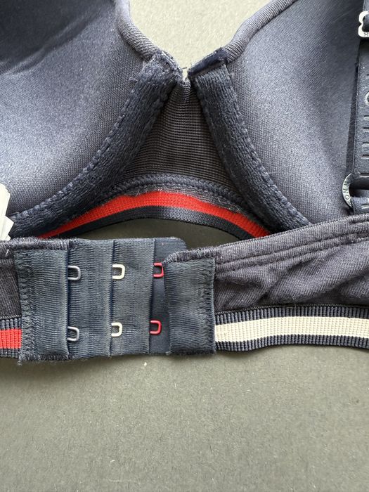 Тъмносин сутиен Tommy Hilfiger /70B,C,D; 75B,C; 80BC,D/