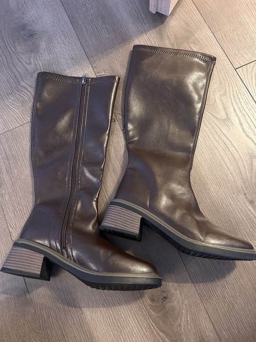 Кафяви дамски ботуши