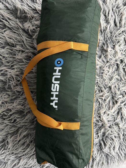 Cort Husky in stare impecabila