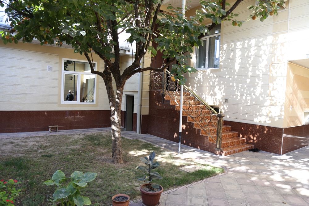 Никитинада файзли, шинам ҳовли сотувда