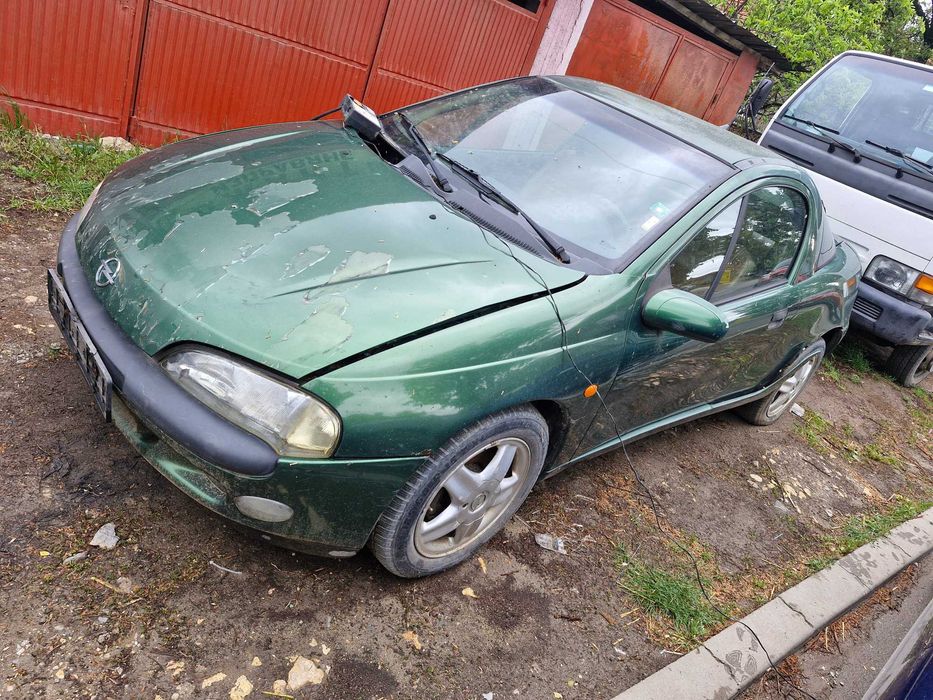 Опел тигра на части