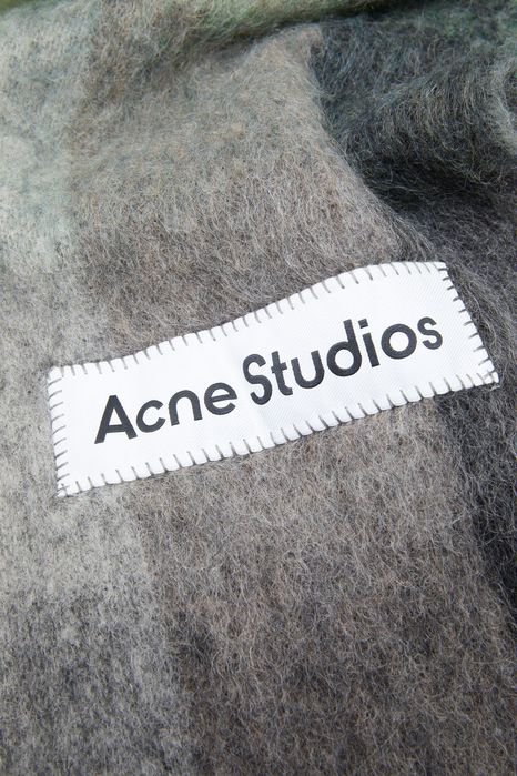 Acne Studios Scarf / Шал