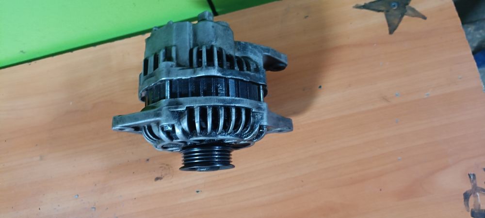 Генератор на Мазда 626